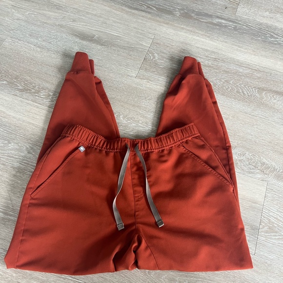 Fig Set - Picture 6 of 11